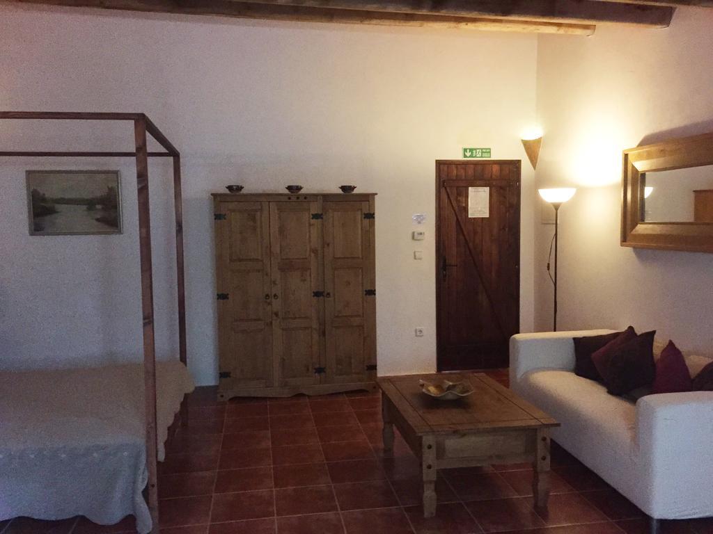 Hotel Mas Pelegri Seriñá Стая снимка