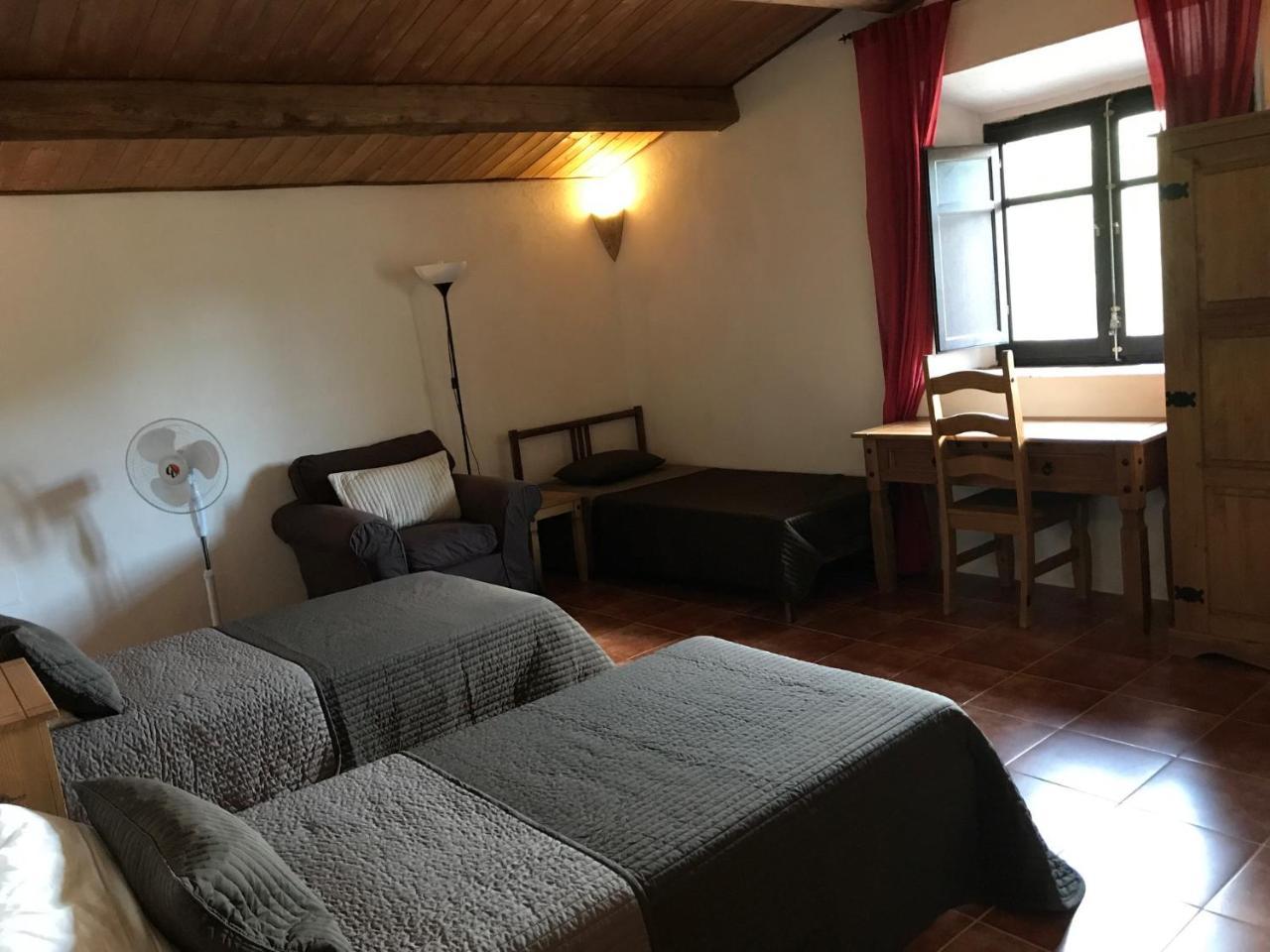 Hotel Mas Pelegri Seriñá Екстериор снимка